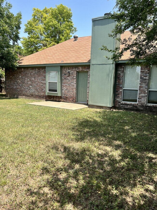 Photo - 2345 Browning Dr House