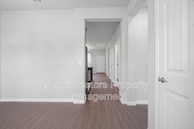 Building Photo - 8908 Cattalo Ln