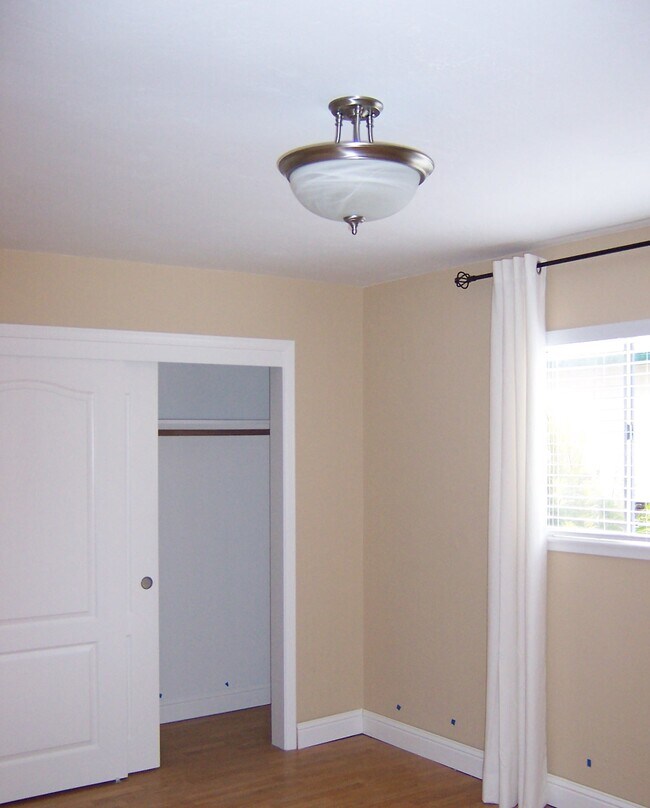 bedroom 1 of 2 - 1111 Seabright Ave