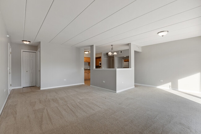 Building Photo - 1053 Ashley Ct N