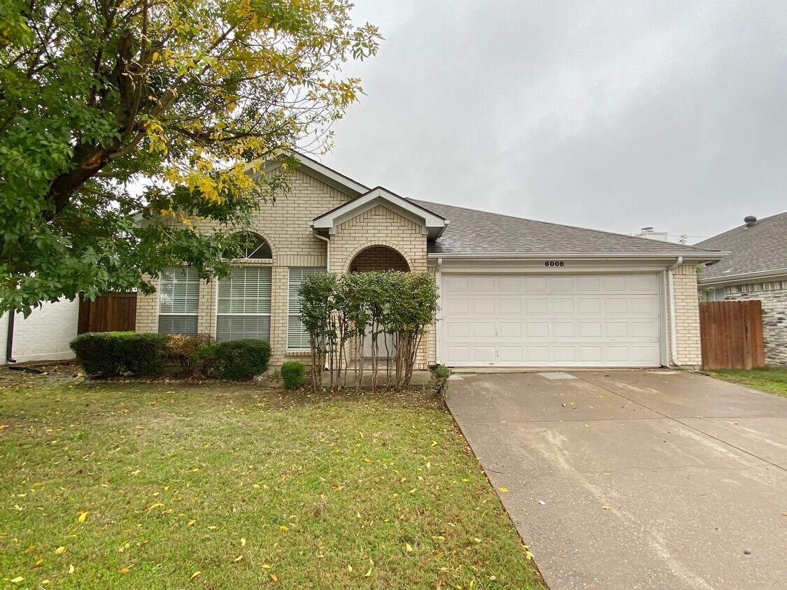 6008 Castanada Dr, Arlington, TX 76018 House Rental in Arlington, TX