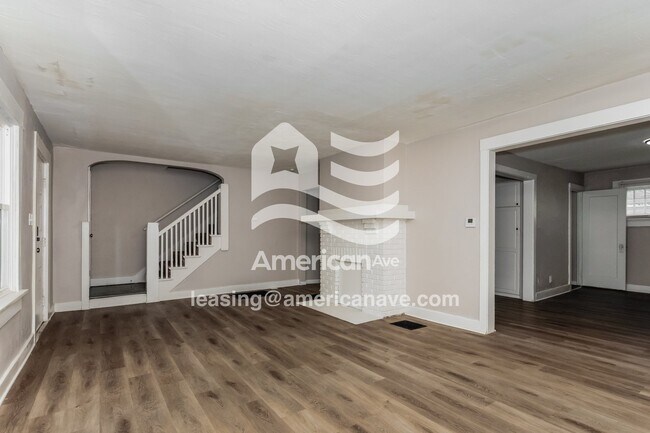 Foto del edificio - 2016 Elsmere Ave