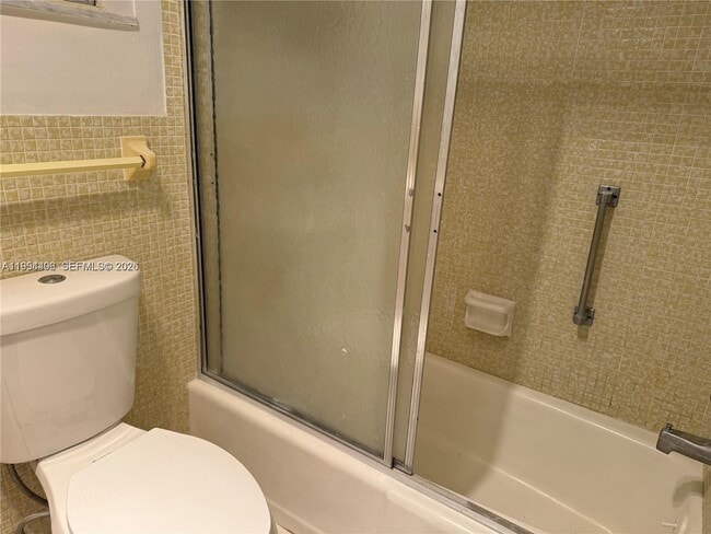 Foto del edificio - 2800 NE 203rd St