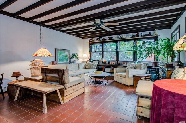 Foto del edificio - 11 Hemp Ln