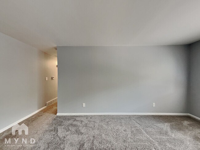Building Photo - 2144 Snead Cir