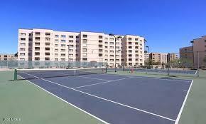 Foto del edificio - 7840 E Camelback Rd