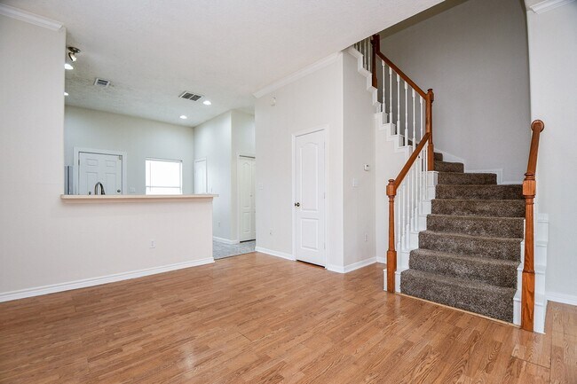 Building Photo - 4230 Benard Ct