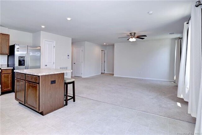 Building Photo - 207 Starkey Pl