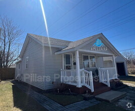 Building Photo - 2612 Vine Ct