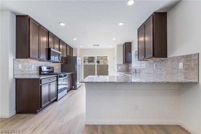 Foto del edificio - 3911 Riley Rose Ave