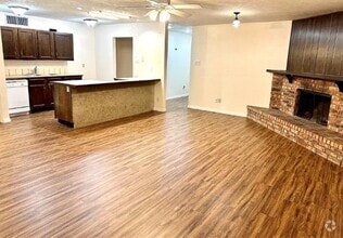 Building Photo - 521 Hanover Dr
