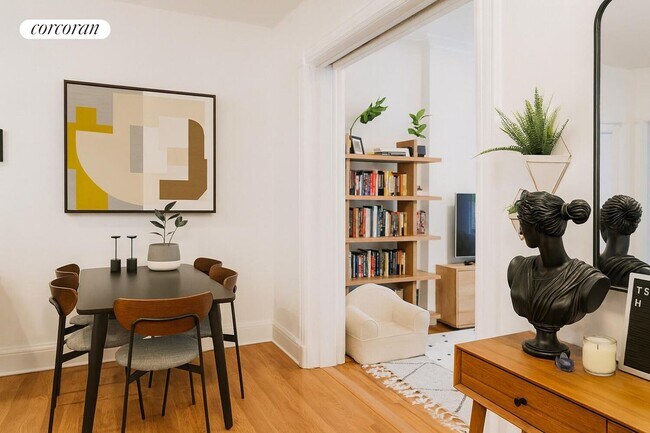 Foto del edificio - 358 8th St