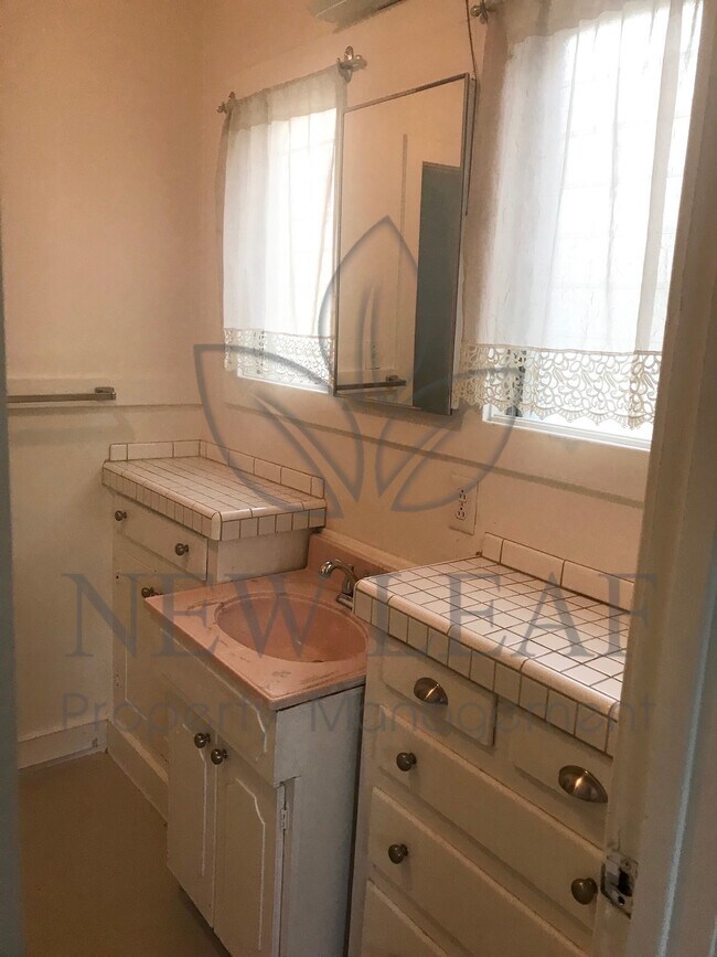 Foto del edificio - 4339 6th St