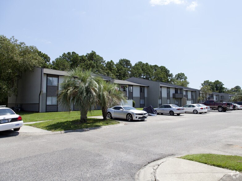 Spring Hill Apartments