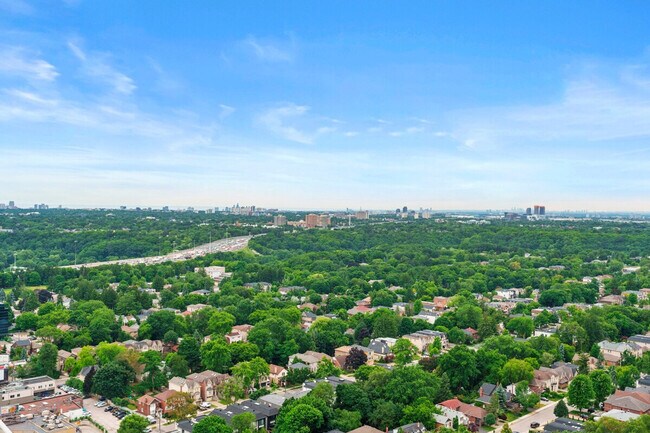 Building Photo - 31 Bales Ave