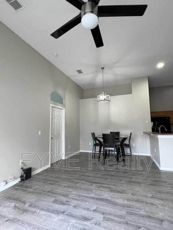 Foto del edificio - 2181 Island Walk Dr