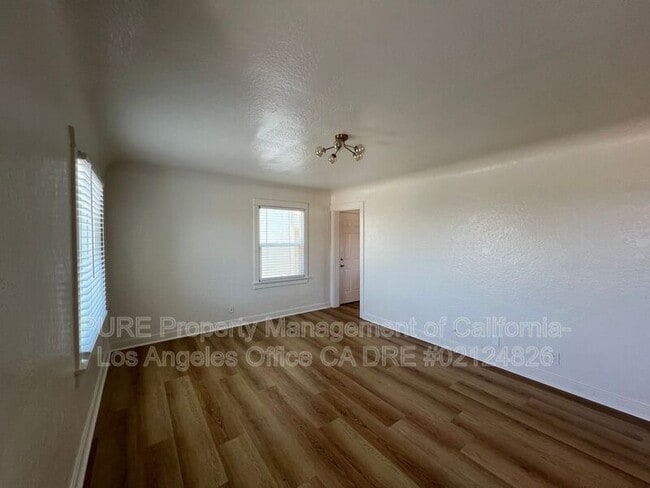 Building Photo - 625 W 23rd St