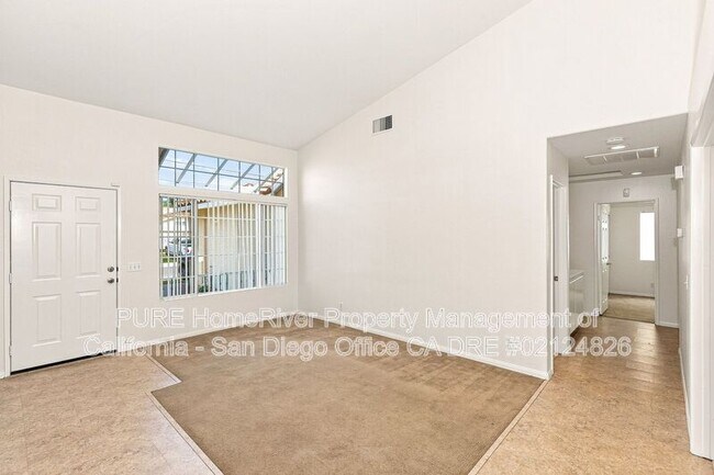 Foto del edificio - 4849 Lake Shore Pl