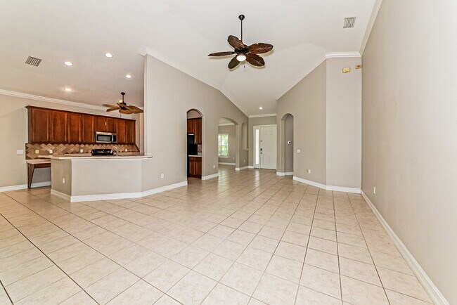 Foto del edificio - 6340 Rookery Cir