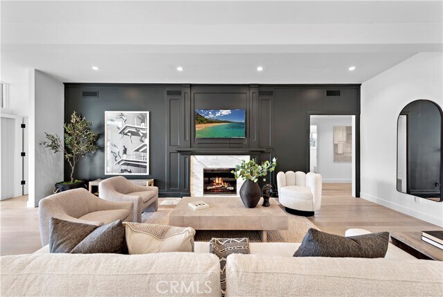 Building Photo - 618 Ramona Dr