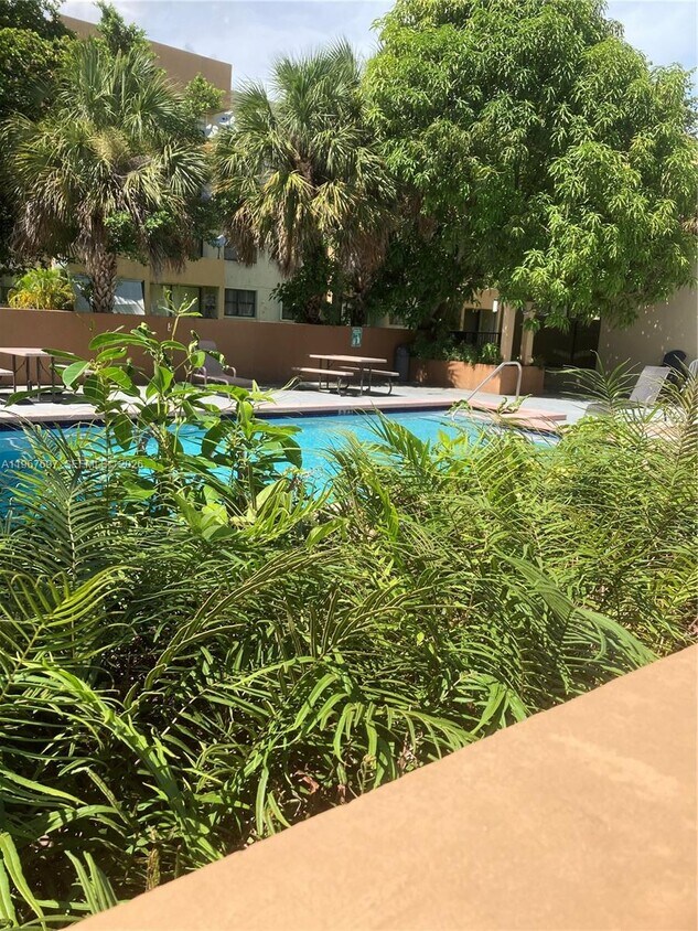 Building Photo - 8004 SW 149th Ave