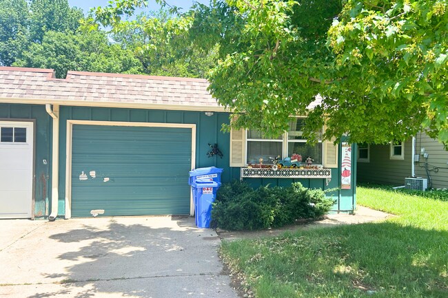 Foto del edificio - 3 Bed 2 Bath Home Available, Central Sioux Falls!