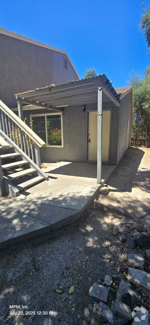 Building Photo - 7240 Sombrilla Ave