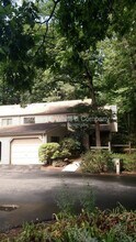 Building Photo - 31 Farmington Chase Crescent