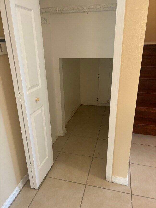 Building Photo - 10433 Fly Fishing St