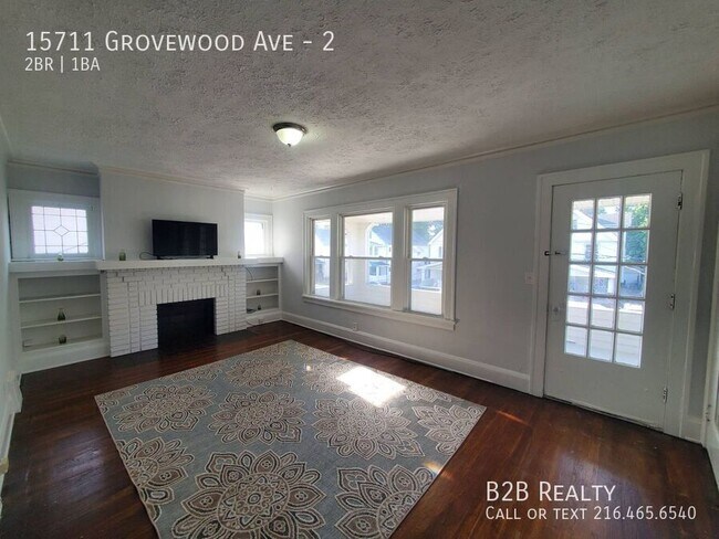 Foto del edificio - 15711 Grovewood Ave