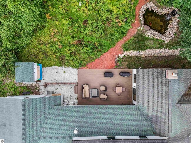 Building Photo - 7320 Peninsula Dr