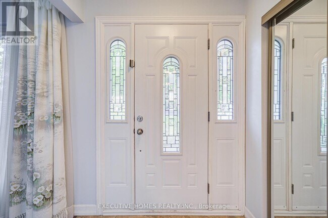 Building Photo - 1403 Glen Rutley Cir