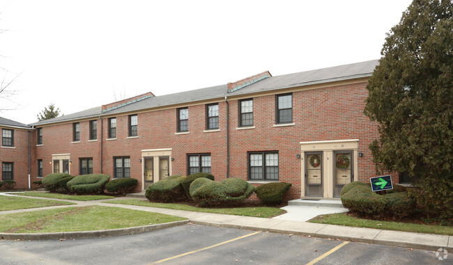 Building Photo - Grandview Commons Apartments