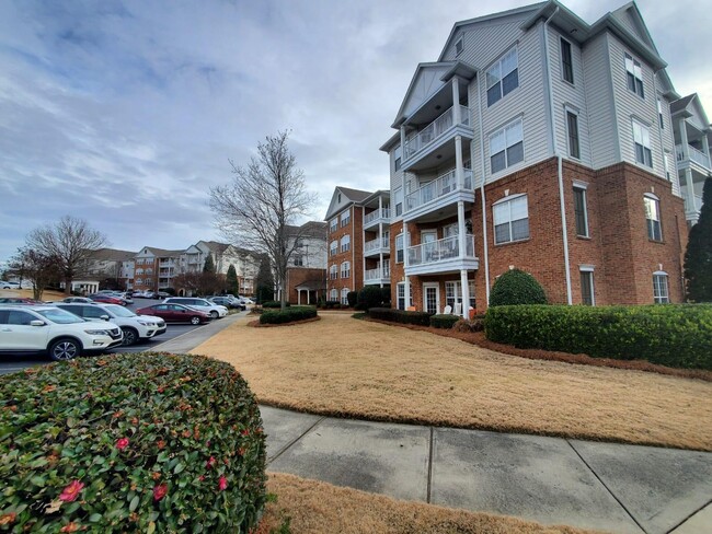 Building Photo - 14624 Via Sorrento Dr