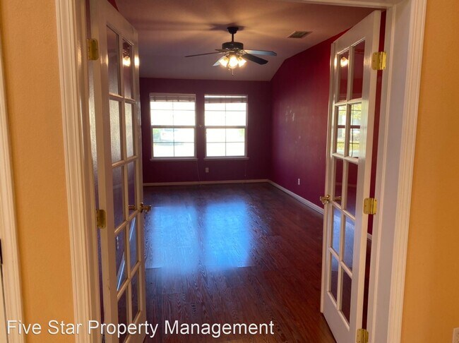 Building Photo - 5 br, 3 bath House - 3412 Inverness Ct