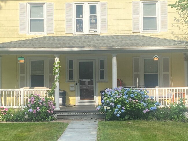 Foto del edificio - 6 McCabe St