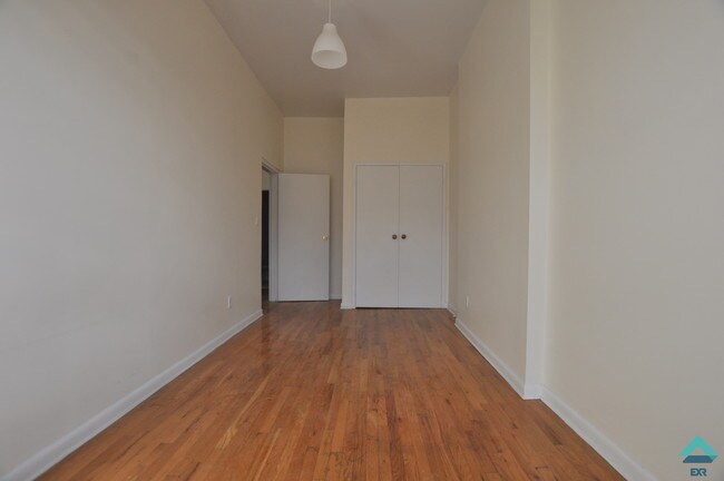 Building Photo - 649 Classon Ave