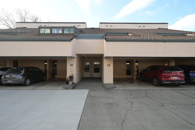 Foto del edificio - 2 bed 2.5 bath condo in the heart of Sequim!