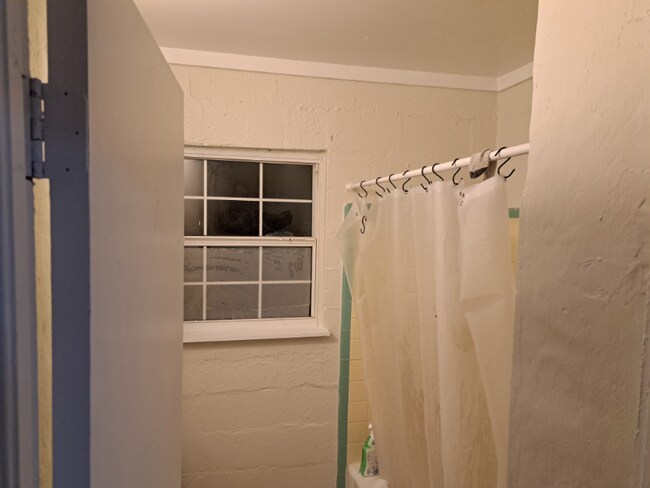 Foto del edificio - 1502 Pepper Dr