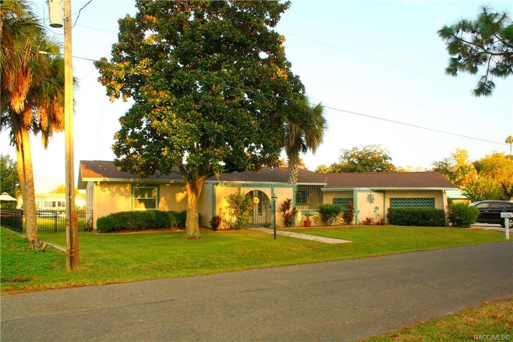 Primary Photo - 2171 N Watersedge Dr