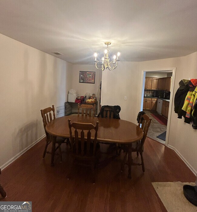 Foto del edificio - 146 Oak Meadows Dr