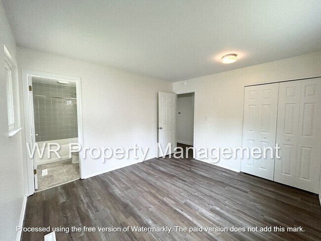 Foto del edificio - 3 Bed 2 Bath Ranch in Lambertville for Rent
