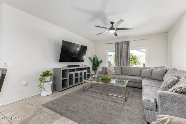 Building Photo - 24456 W Hacienda Ave