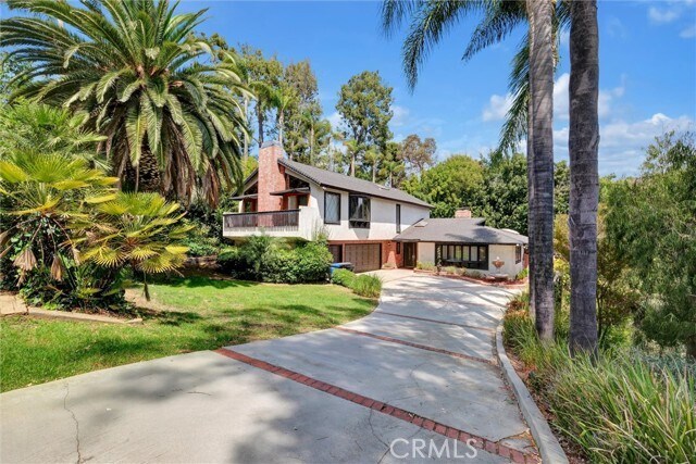 Foto del edificio - 14205 Bronte Dr