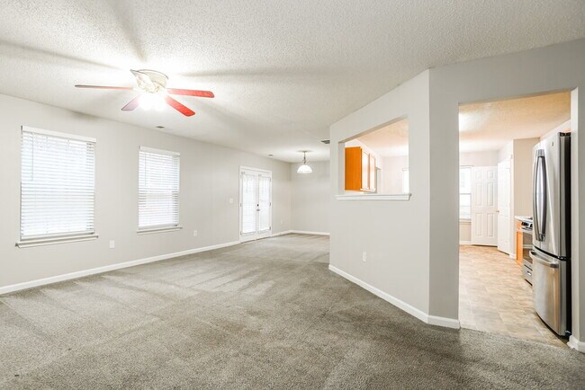 Foto del edificio - 6703 Devongate Ln