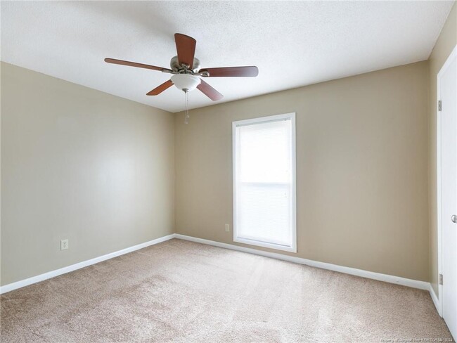 Building Photo - 601 Mosswood Ln
