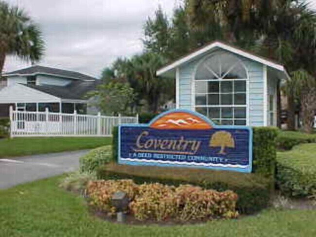 Foto del edificio - 2Bed, 2 Bath, Garage,Fireplace, &amp; Comm...