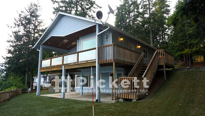 Primary Photo - Waterfront Living in Seabeck!