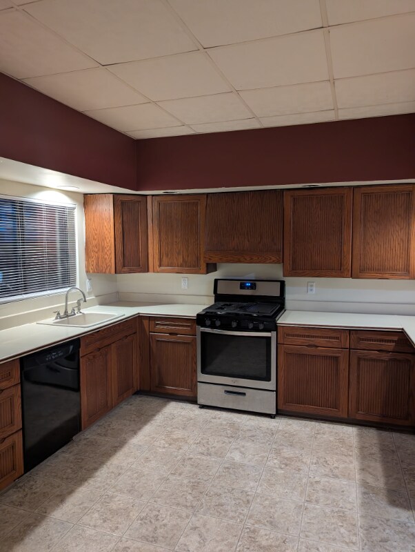 Building Photo - 43 Willow St