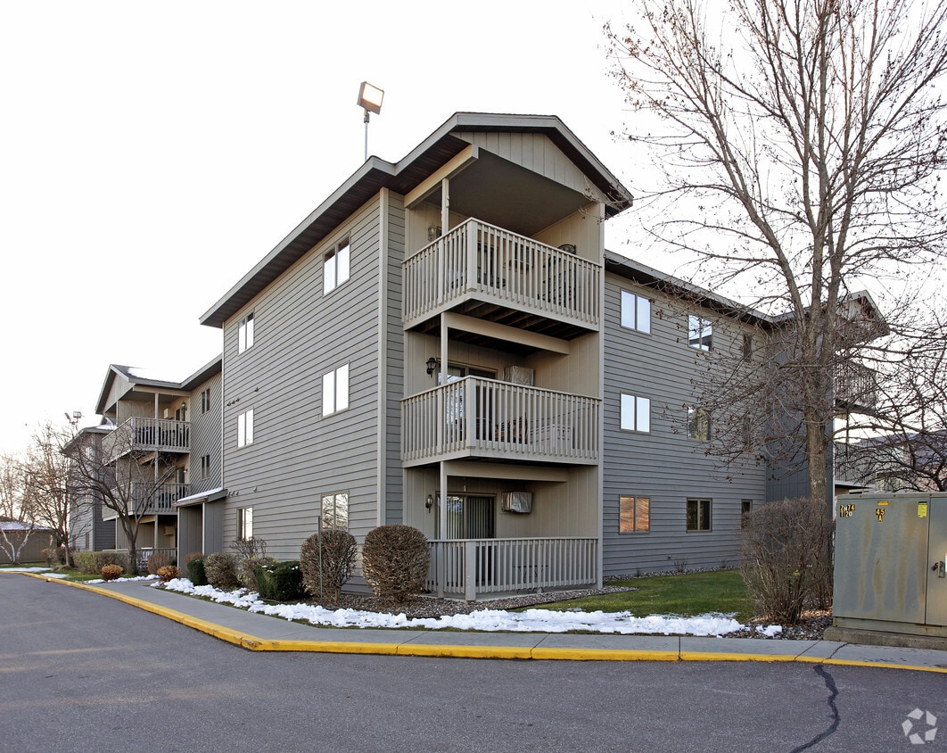 Primary Photo - 925 Bahls Dr